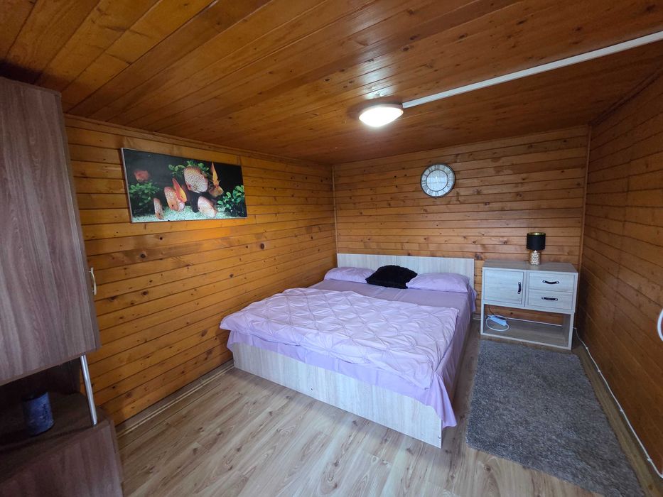 Cazare cabana cu ciubãr inclus in pret pt 2 sau m-ai multe nopți!