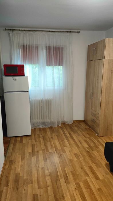 Garsoniera de inchiriat