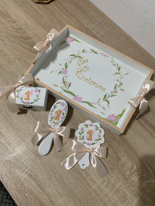 Seturi mot aniversar pentru fetite personalizate