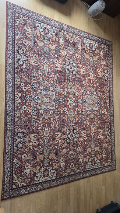 Персийски килим 185 х 230 см