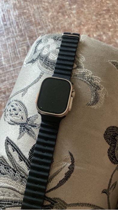 Продам часы с зарядкой