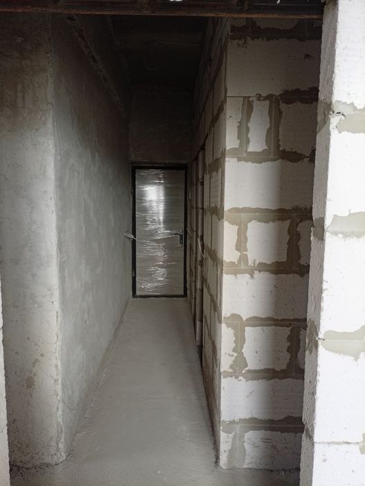 Квартира сотилади коробка кадастр бор