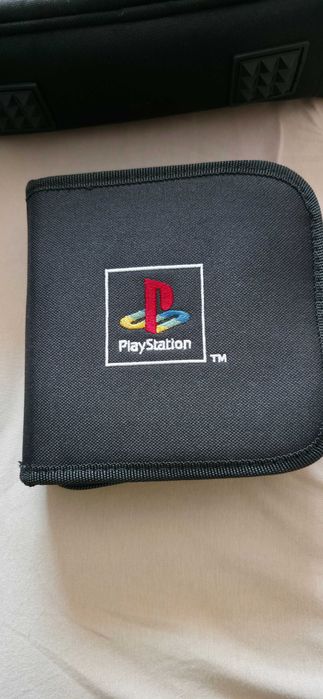 PlayStation Doua Genti Sd/ Consola