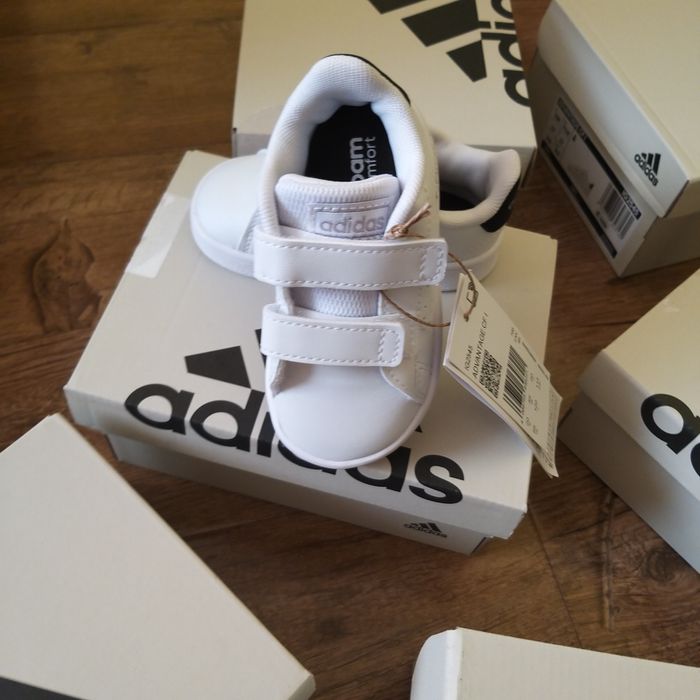 Adidas din piele