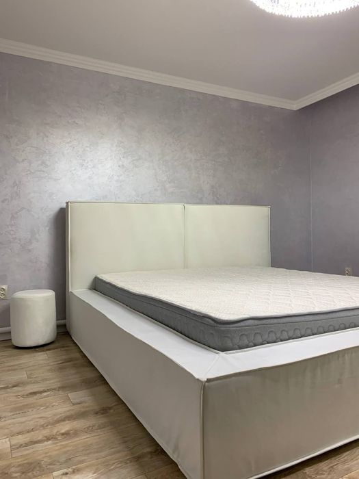 Двухспальные кровати в наличии и под заказ