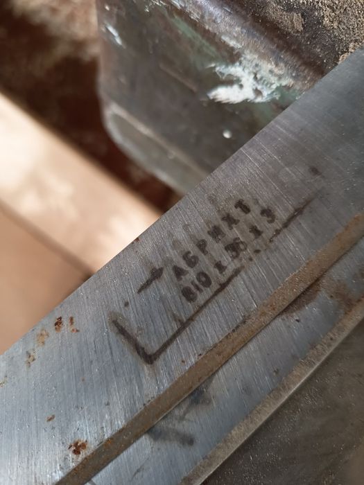 Продавам ножове за абрих,ленти за банцинг, глава  за стру.