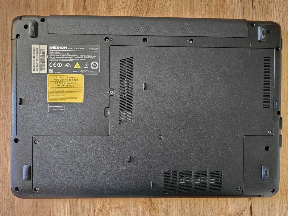 Лаптоп Erazer P6661 15.6" Intel i5 6200U 2.80Ghz | 16GB RAM | Nvidia GTX 950M 4GB | 128GB SSD + 1TB HDD | 3 часа Батерия | FHD