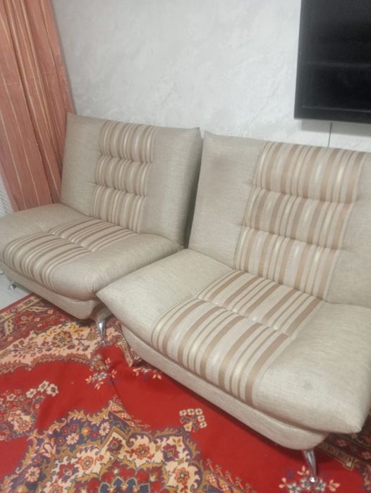 Отдам даром два кресло