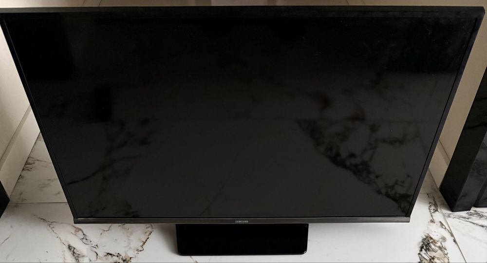 Телевизор Samsung UE32H5030 - 32’ Full HD LED