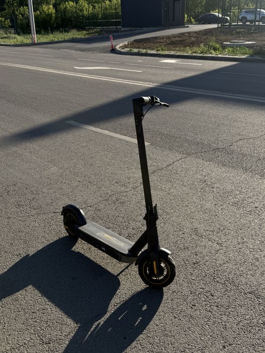 Электросамокат Ninebot KickScooter Max G30
