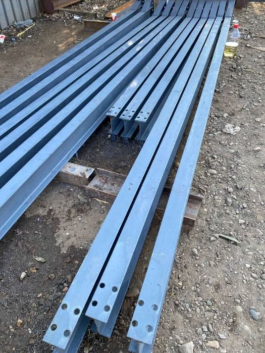 Vand 5ferme metalice la 10m din ipe 160 și 10stalpi la 4m