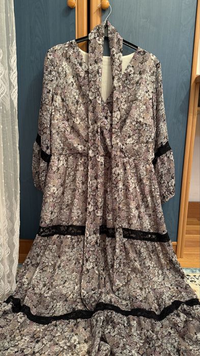 Листайте все платье по 5000 тенге