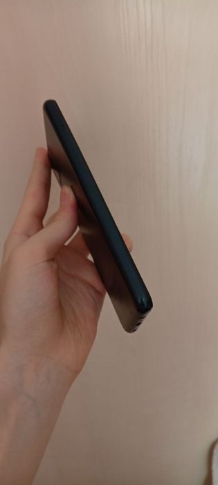 Samsung galaxy m12 telefoni