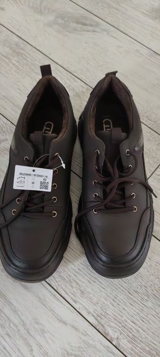 Продам ботинки демесезонные