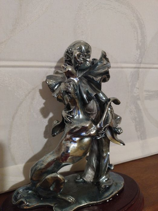 Страхотна статуя на Клоун и куче ръчна,1100 гр. Тежи