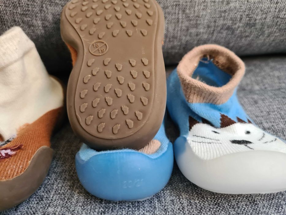 Бебешки боти и пантофи за момче