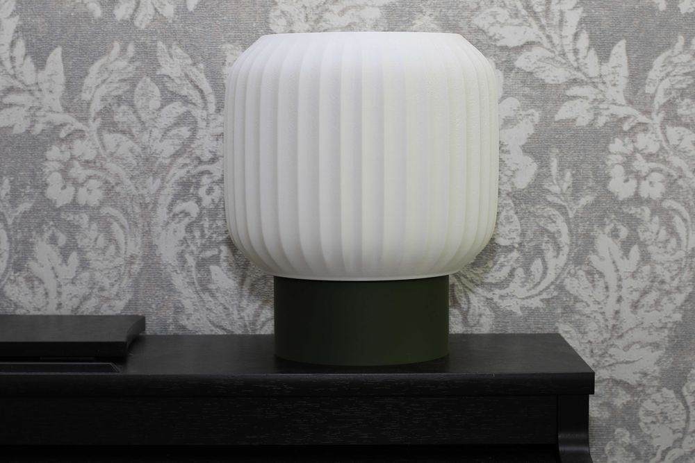 Настольная лампа