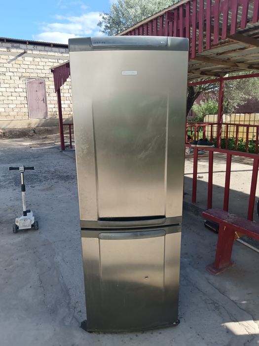 Холодильник 15000 тг