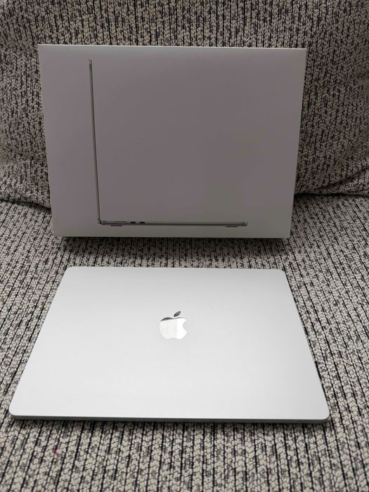 MacBook Air 15 inch M2 , 2023,16 GB RAM , 512 GB storage