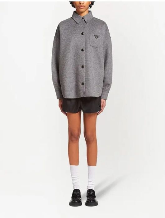 Prada куртка женская