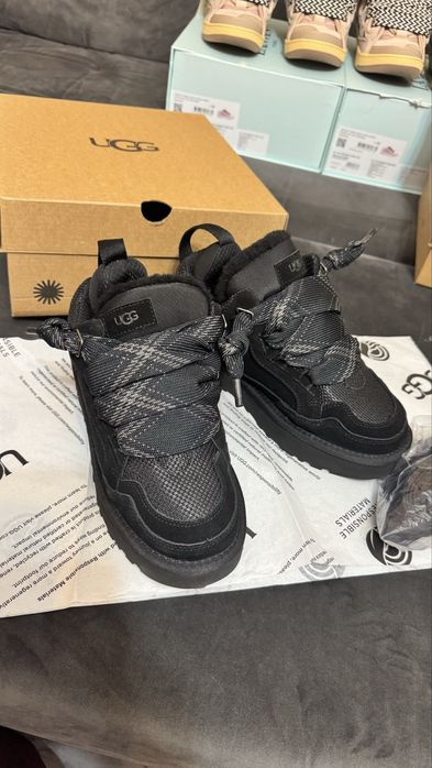 Ugg premium - marimi 37,38,39 piele naturala, full box