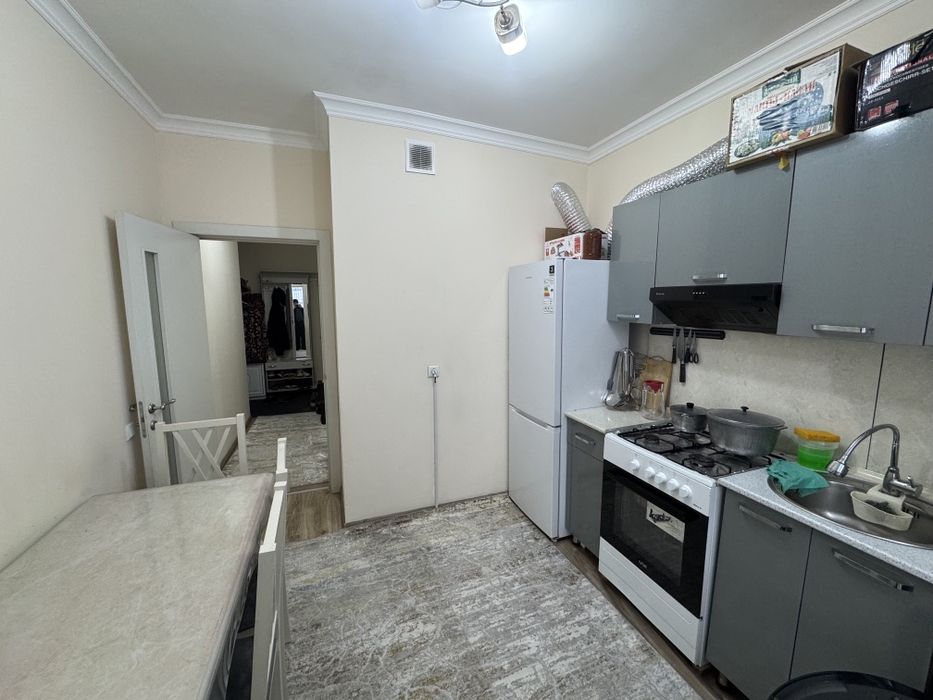 Yangi choshtepa 2 xona sotiladi metroga yaqin