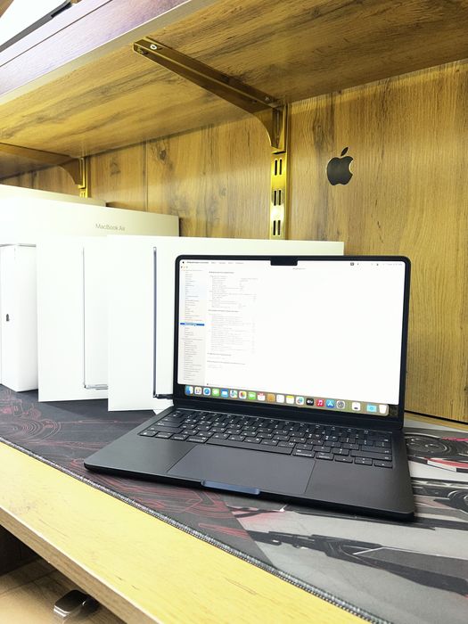 MacBook Air M2 8/256-8/512