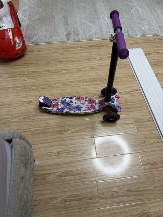 Продам самокат детский