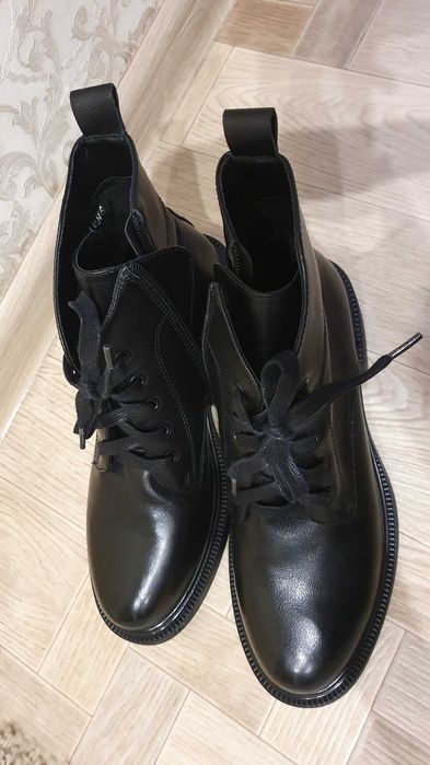 Кожаные ботинки на весну/осень, р.40