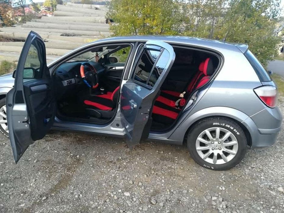 Vând Opel Astra H din 2004 ,1,6 benzina