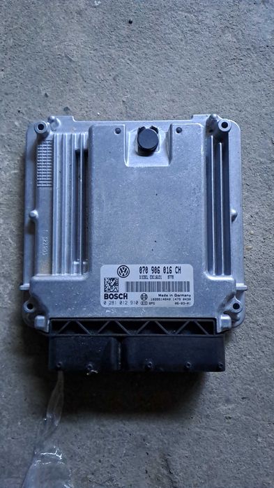 Части за фолксваген Т5 голф4 бензин 1.6бензин 116к.с.