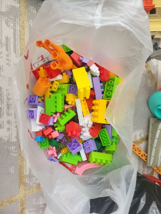 Продам игрушки 1500