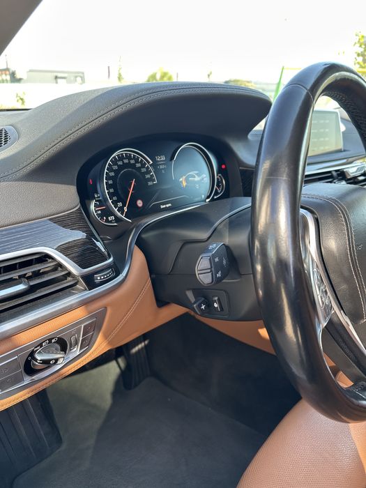 BMW Seria 7 G11 -730d Xdrive - Laser, Masaj, Parking, 360