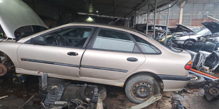 Comanda AC Renault Laguna prima generatie (facelift)