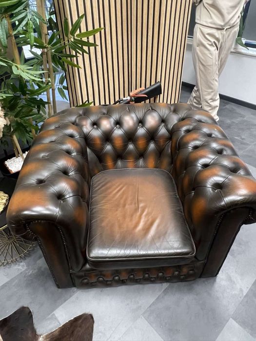 Диван и кресла Честърфийлд