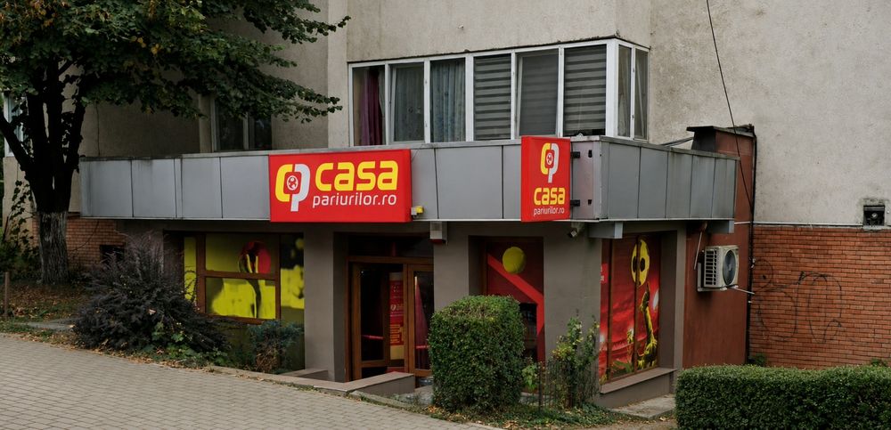 Spatiu comercial de închiriat - 92 mp - zona Bradet