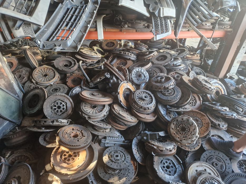 Chituri complete volante discuri ambreiaj manuale automate