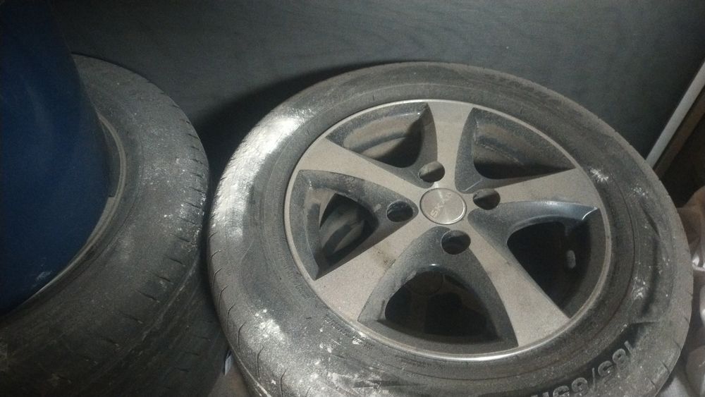 Продам машину Ауди б3