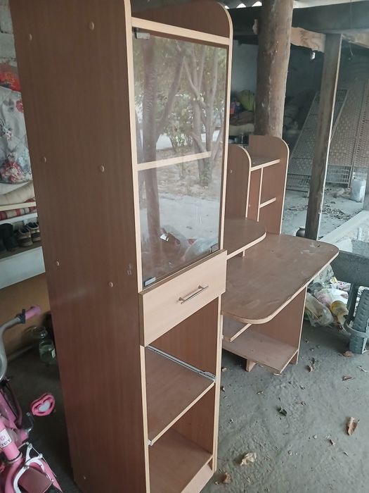 Стол для компьютера