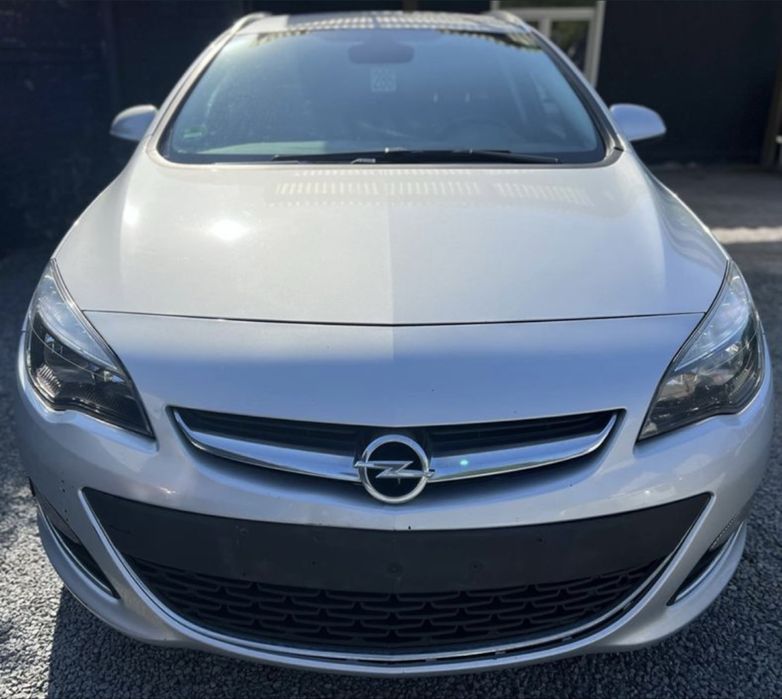 Opel Astra Sports Tourer 1.6-Diesel-Manual 110hp-218.000