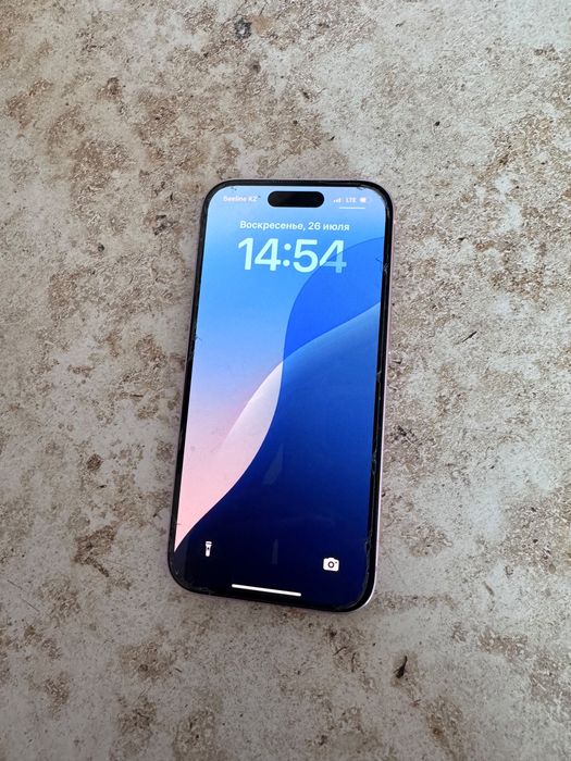 iPhone 15 Pink 128 ГБ, отличное состояние