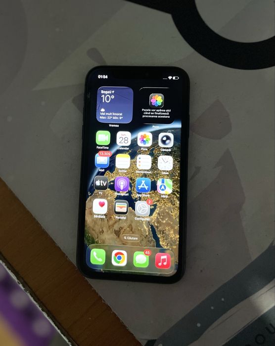 Iphone 11 128 gb 95 % sanatate baterie stare 7/10