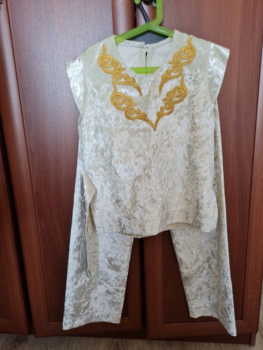 Продаётся национальный костюм