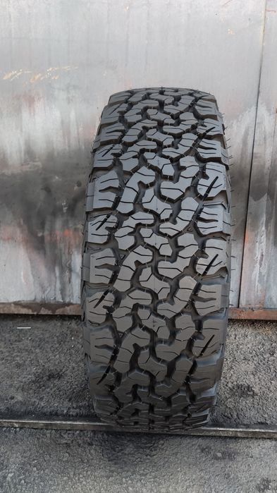 1брой гума 235/75/15 BF GOODRICH ALL TERRAIN T/A KO2 TL , 6PR, плата
