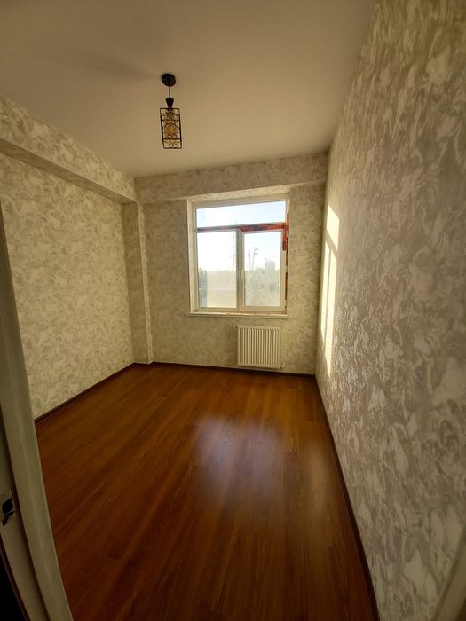 Yunusobot 10kvartalda 5xonali uy sotiladi. 92000 kelishimiz Uy nomimda