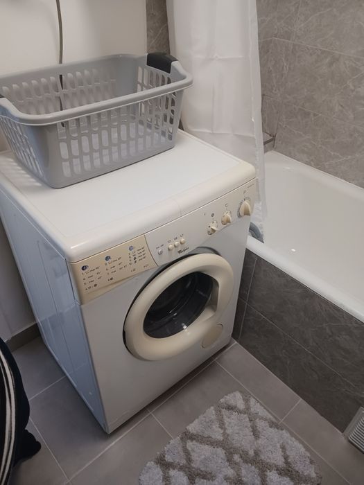 Închiriez ap.1 cam Calea Girocului