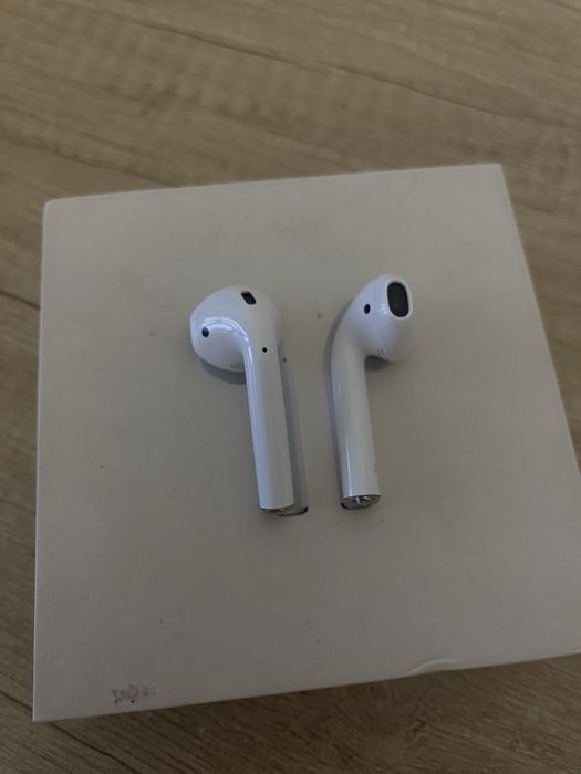 Airpods 1   В хорошем состаяний