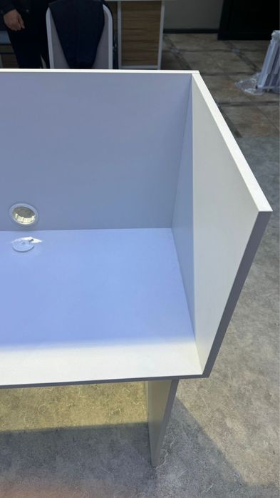 Стол на продажник