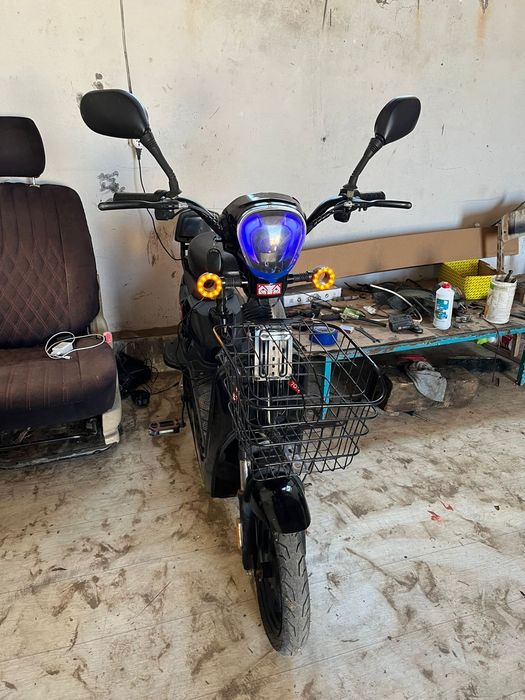 Скутер 700 snapy