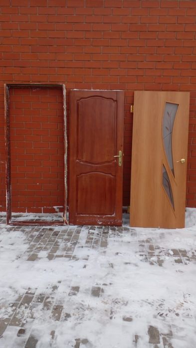 Межкомнатные двери продам.